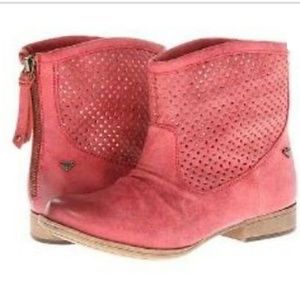 Roxy Ankle Bootie Carrington